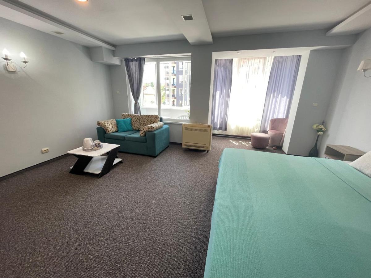 White Rose Guest Rooms 부르가스 외부 사진