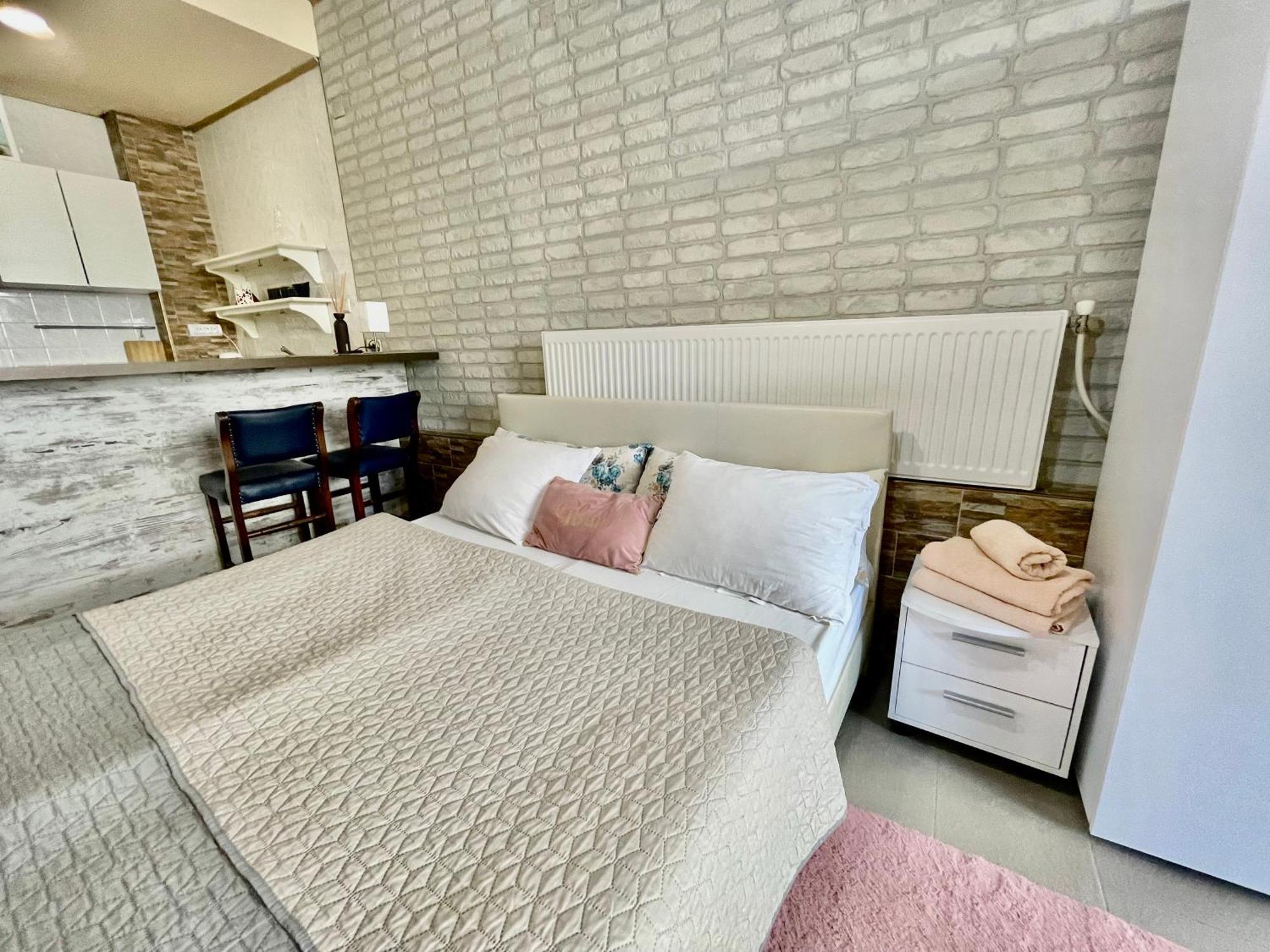 White Rose Guest Rooms 부르가스 외부 사진